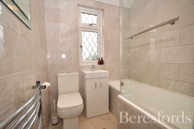 Images for Hamilton Avenue, Rise Park, Romford, RM1