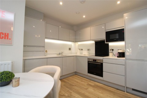 Click the photo for more details of Kestrel Close, Shenfield, Brentwood, Essex, CM15