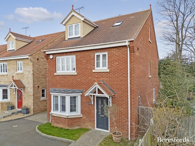 Click the photo for more details of Britannia Close, Billericay, Essex, CM11