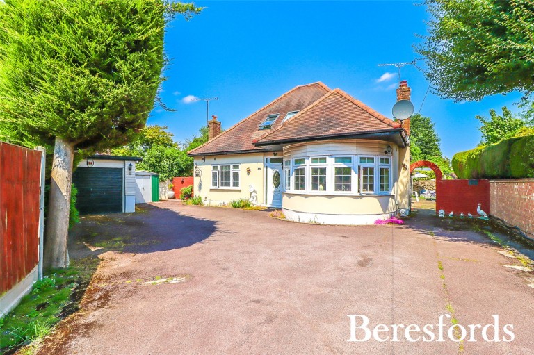 Images for Little Gaynes Lane, Upminster, Essex, RM14