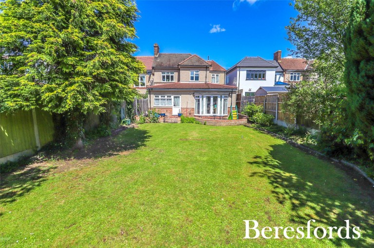 Images for Waldegrave Gardens, Upminster, RM14