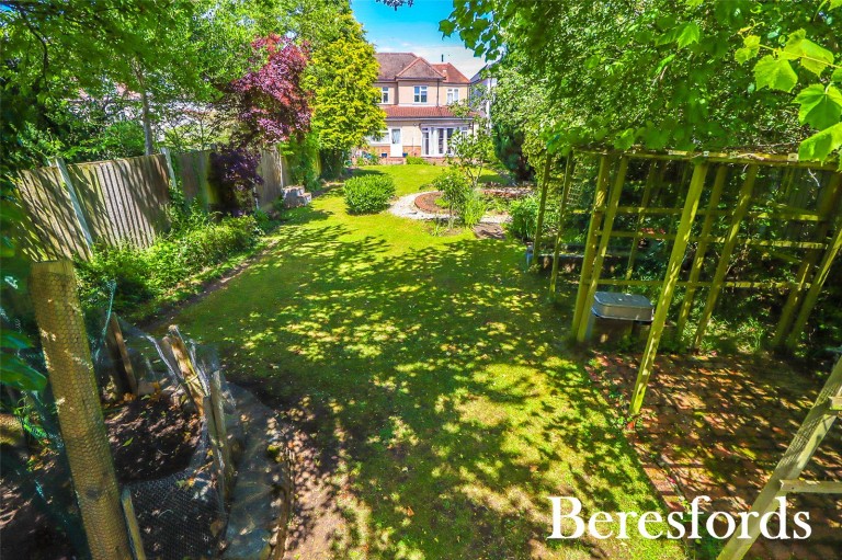 Images for Waldegrave Gardens, Upminster, RM14