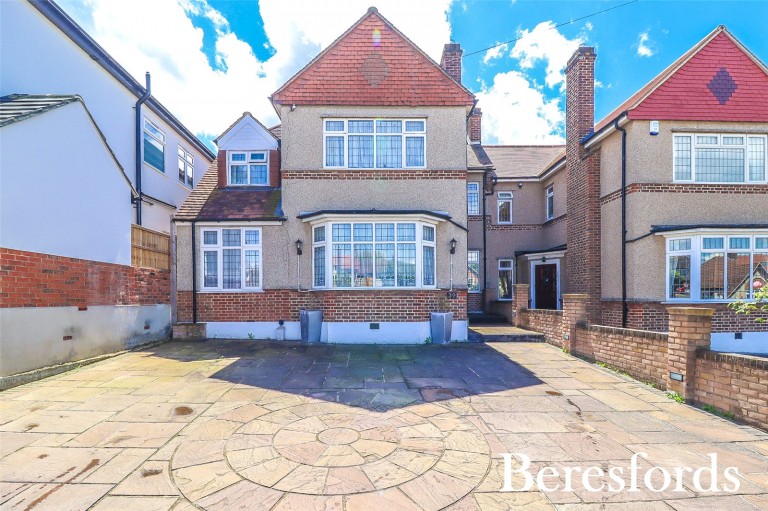 Images for Waldegrave Gardens, Upminster, RM14