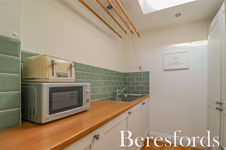 Images for Hornbeam Avenue, Upminster, RM14