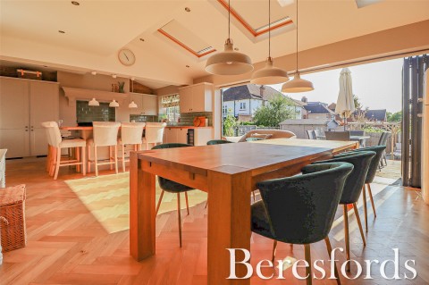 Click the photo for more details of Hornbeam Avenue, Upminster, RM14
