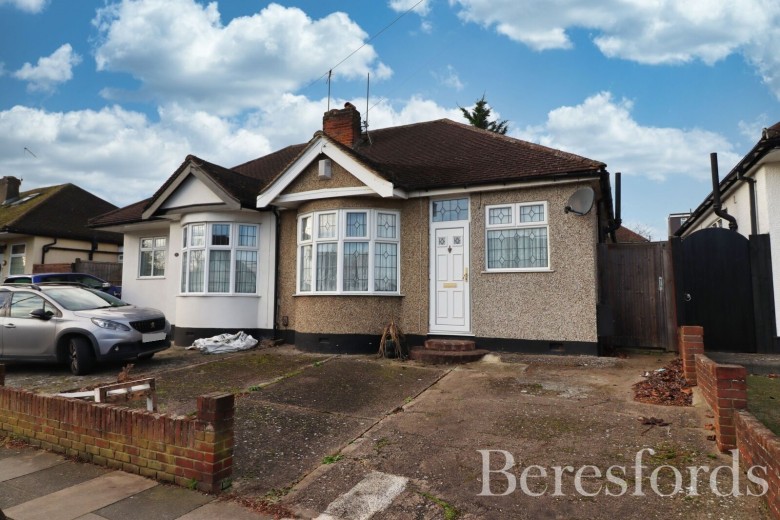 Click the photo for more details of Derby Avenue, Upminster, RM14