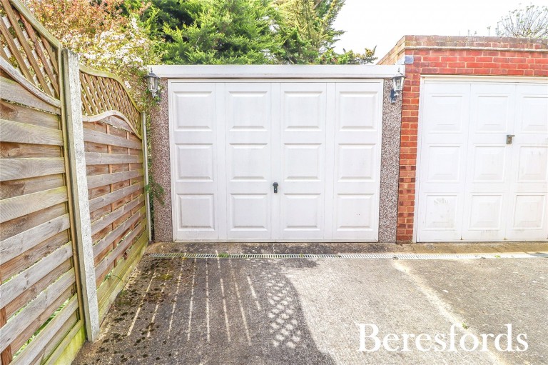 Images for Fleet Avenue, Upminster, RM14