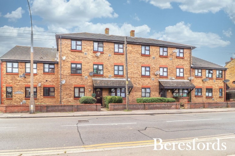Click the photo for more details of Oak Court, North Road, South Ockendon, Essex, RM15