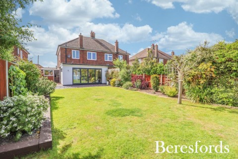 Click the photo for more details of Clavering Gardens, West Horndon, Brentwood, Essex, CM13
