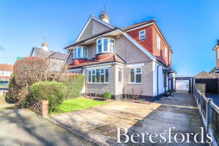 Images for Brackendale Gardens, Upminster, RM14