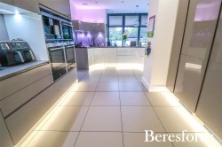 Images for Hall Lane, Upminster, RM14