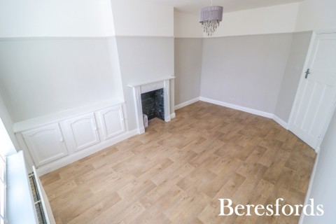 Click the photo for more details of Highview Gardens, Upminster, RM14