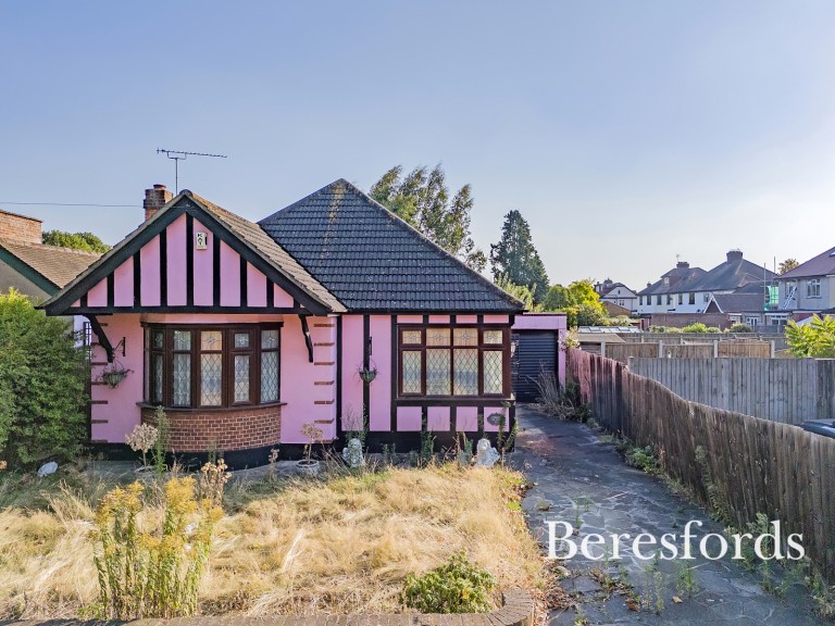 Images for Park Drive, Upminster, RM14