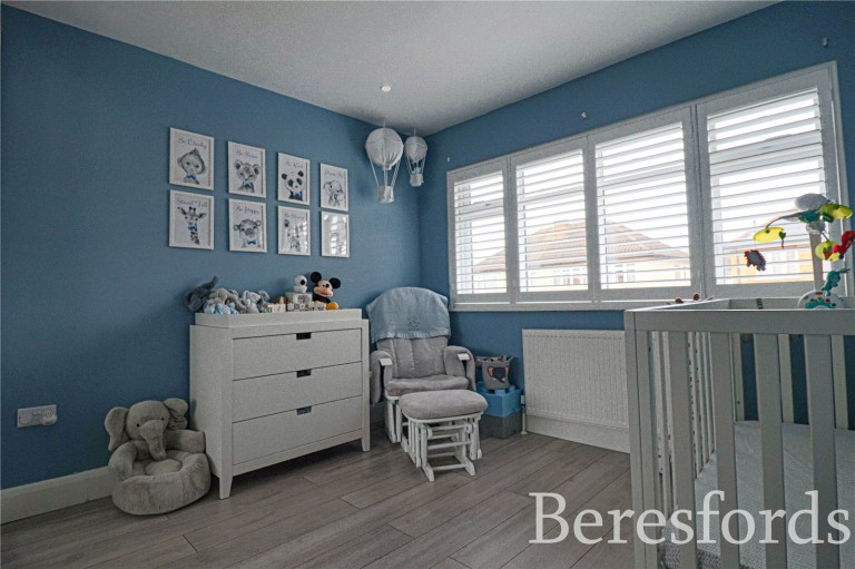 Images for Dury Falls Close, Hornchurch, RM11