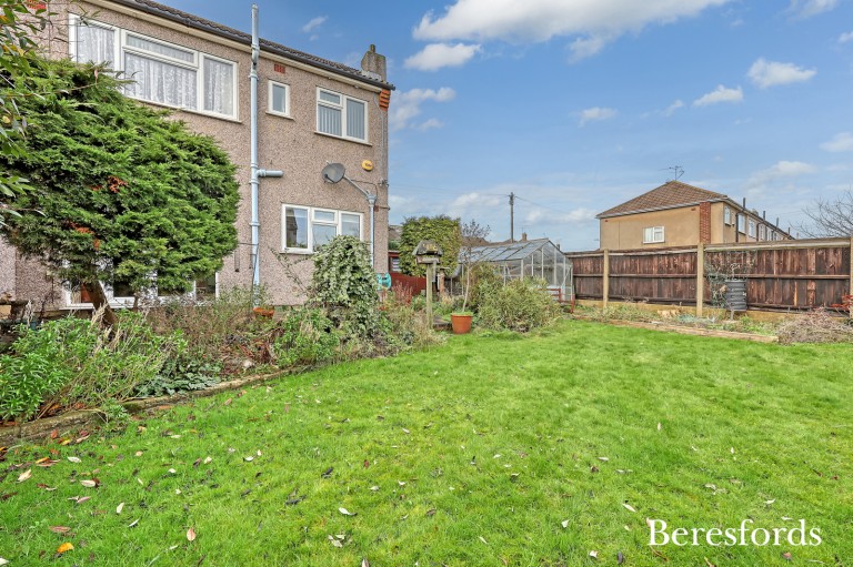 Images for Severn Drive, Upminster, RM14