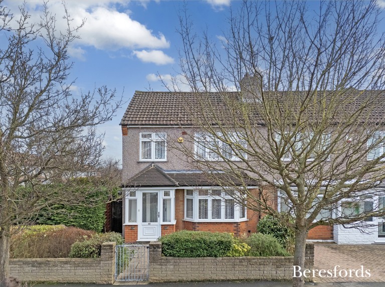 Images for Severn Drive, Upminster, RM14