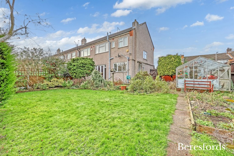 Images for Severn Drive, Upminster, RM14