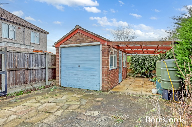 Images for Severn Drive, Upminster, RM14