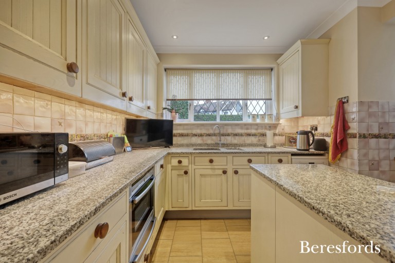 Images for Hall Lane, Upminster, RM14