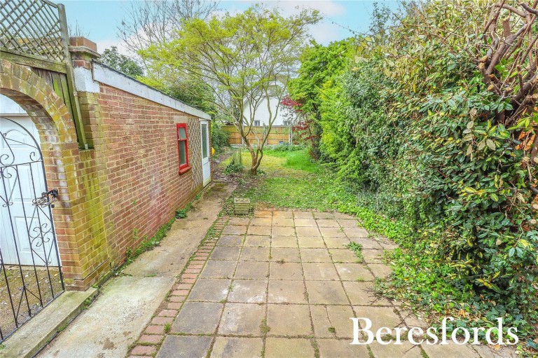 Images for Brookdale Avenue, Upminster, RM14
