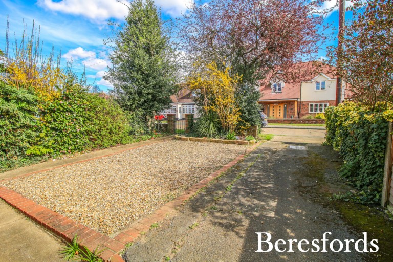 Images for Brookdale Avenue, Upminster, RM14