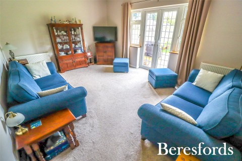 Click the photo for more details of Moor Lane, Upminster, RM14