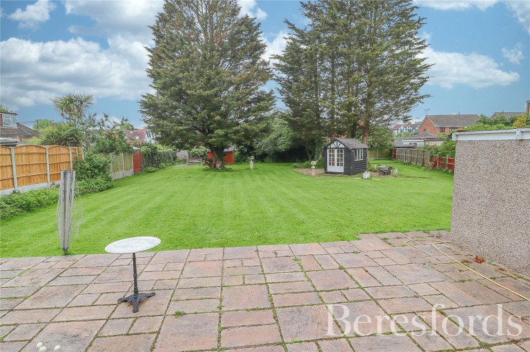 Images for The Crescent, Upminster, RM14