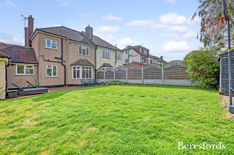 Images for Ingrebourne Gardens, Upminster, RM14