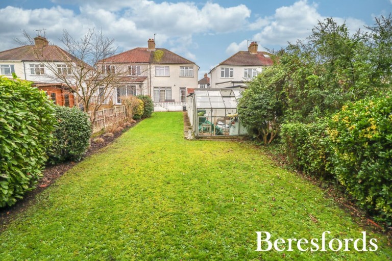 Images for Meadowside Road, Upminster, RM14