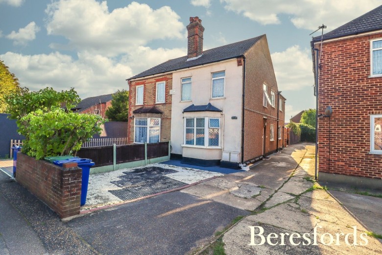 Click the photo for more details of Mill Road, Aveley, South Ockendon, Essex, RM15