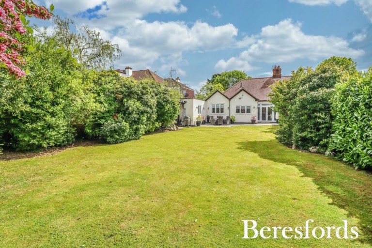 Images for Little Gaynes Lane, Upminster, RM14