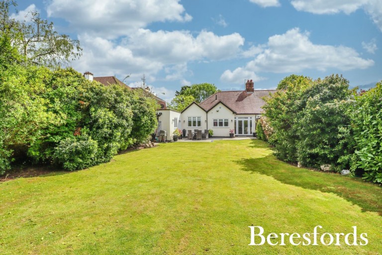 Images for Little Gaynes Lane, Upminster, RM14