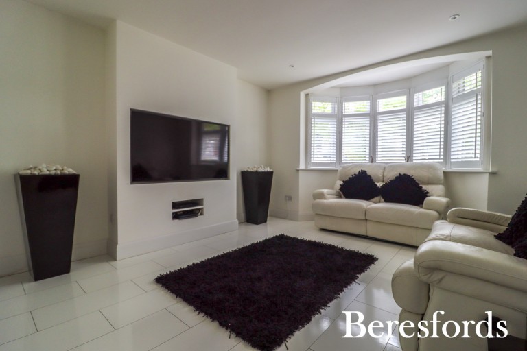 Images for Little Gaynes Lane, Upminster, RM14