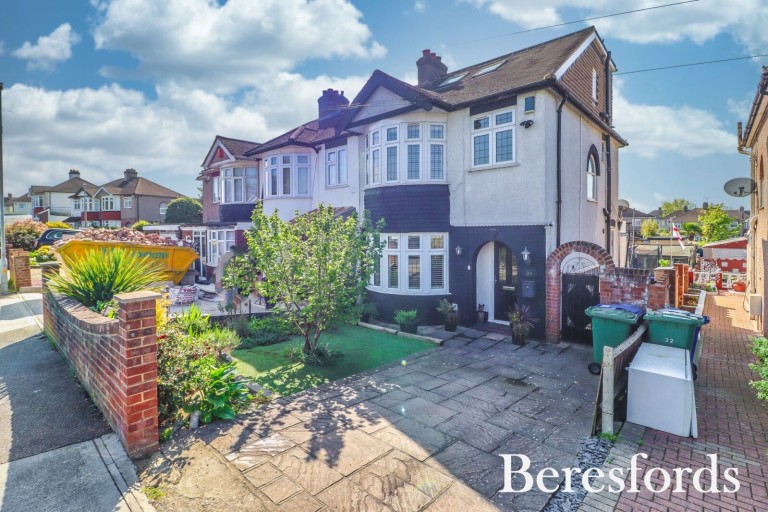 Images for Toplands Avenue, Aveley, South Ockendon, Essex, RM15