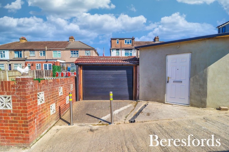 Images for Toplands Avenue, Aveley, South Ockendon, Essex, RM15
