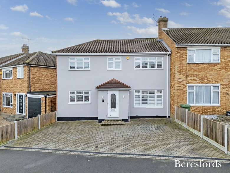 Click the photo for more details of Severn Drive, Upminster, RM14