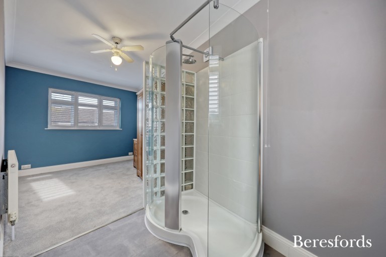 Images for Severn Drive, Upminster, RM14