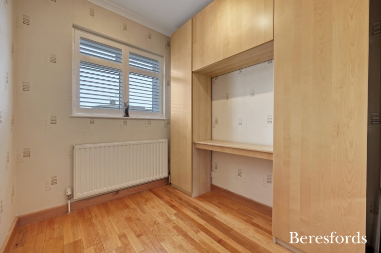 Images for Severn Drive, Upminster, RM14