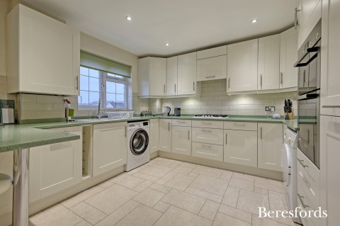 Click the photo for more details of Hall Lane, Upminster, RM14