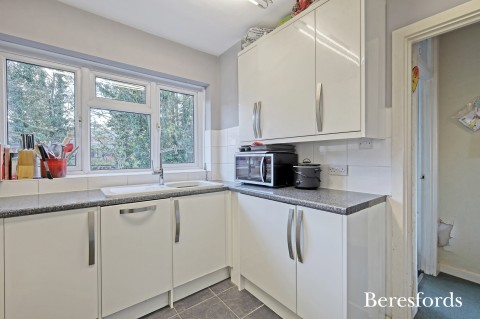 Click the photo for more details of Boundary Road, Upminster, RM14