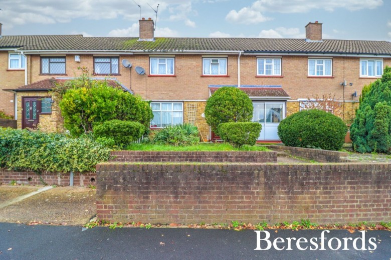 Click the photo for more details of Roseberry Gardens, Upminster, RM14