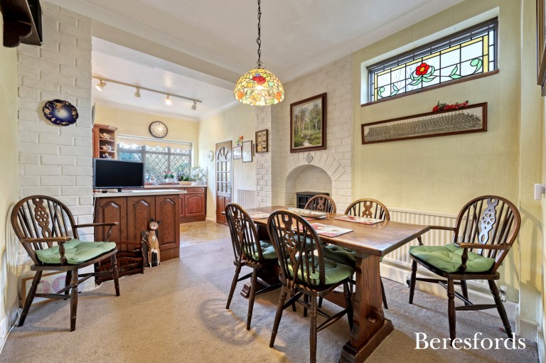 Images for Cranborne Gardens, Upminster, RM14