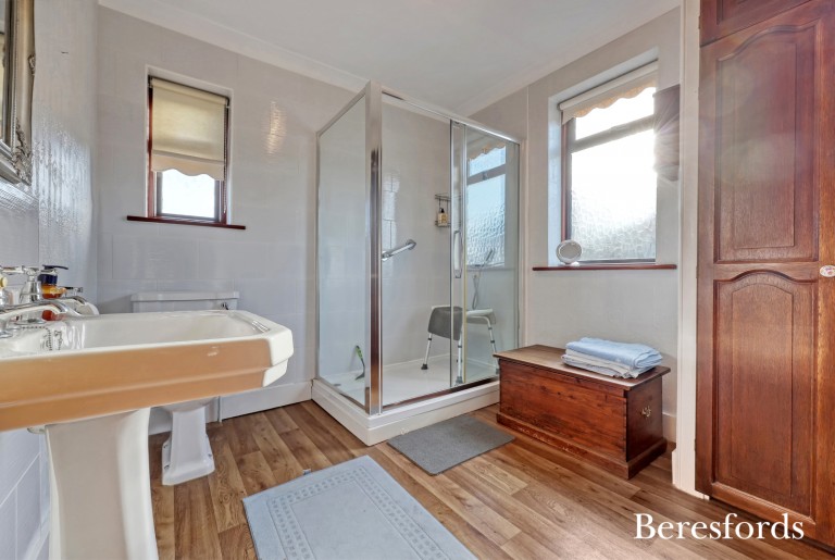 Images for Cranborne Gardens, Upminster, RM14