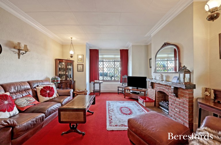 Images for Cranborne Gardens, Upminster, RM14