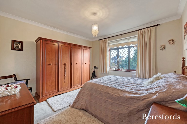 Images for Cranborne Gardens, Upminster, RM14