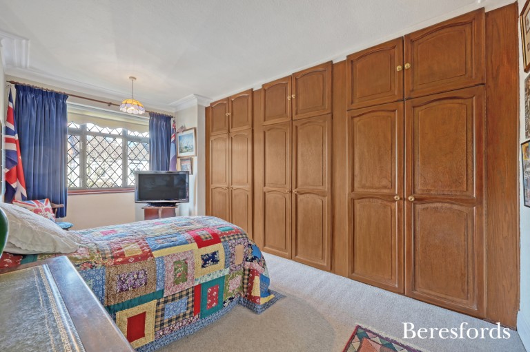 Images for Cranborne Gardens, Upminster, RM14