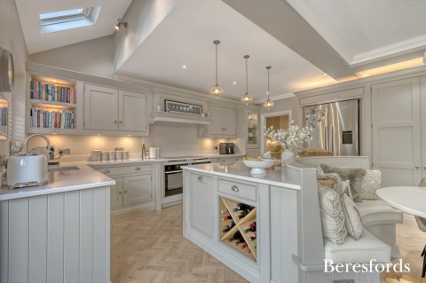 Click the photo for more details of River Drive, Upminster, RM14