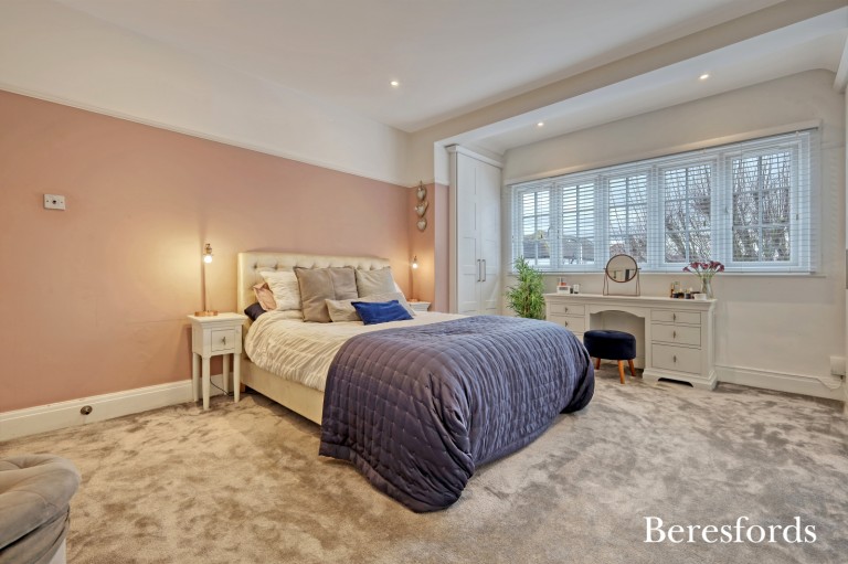 Images for Southview Drive, Upminster, RM14