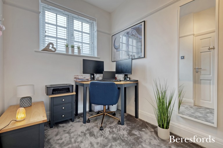 Images for Southview Drive, Upminster, RM14