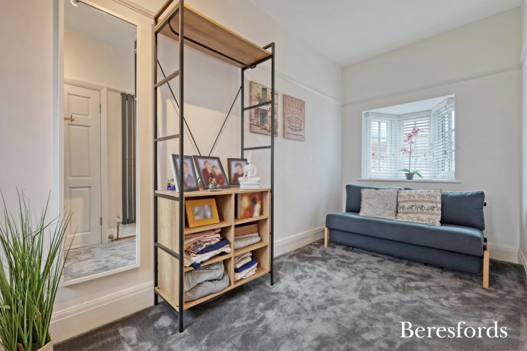 Images for Southview Drive, Upminster, RM14